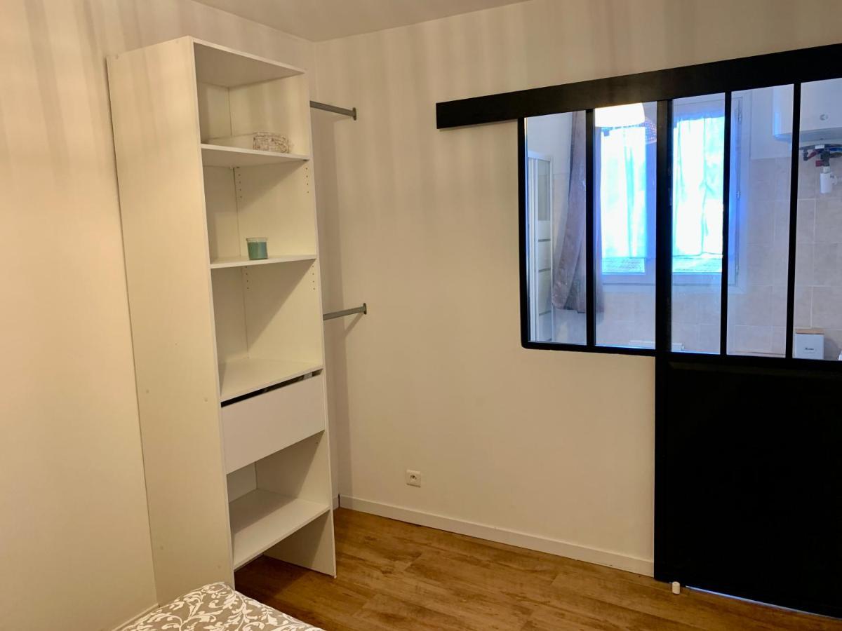 Superbe Appartement Avec Parking Gratuit Sur Place Saint-Denis  Exteriör bild