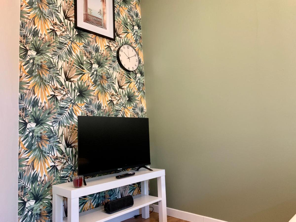 Superbe Appartement Avec Parking Gratuit Sur Place Saint-Denis  Exteriör bild
